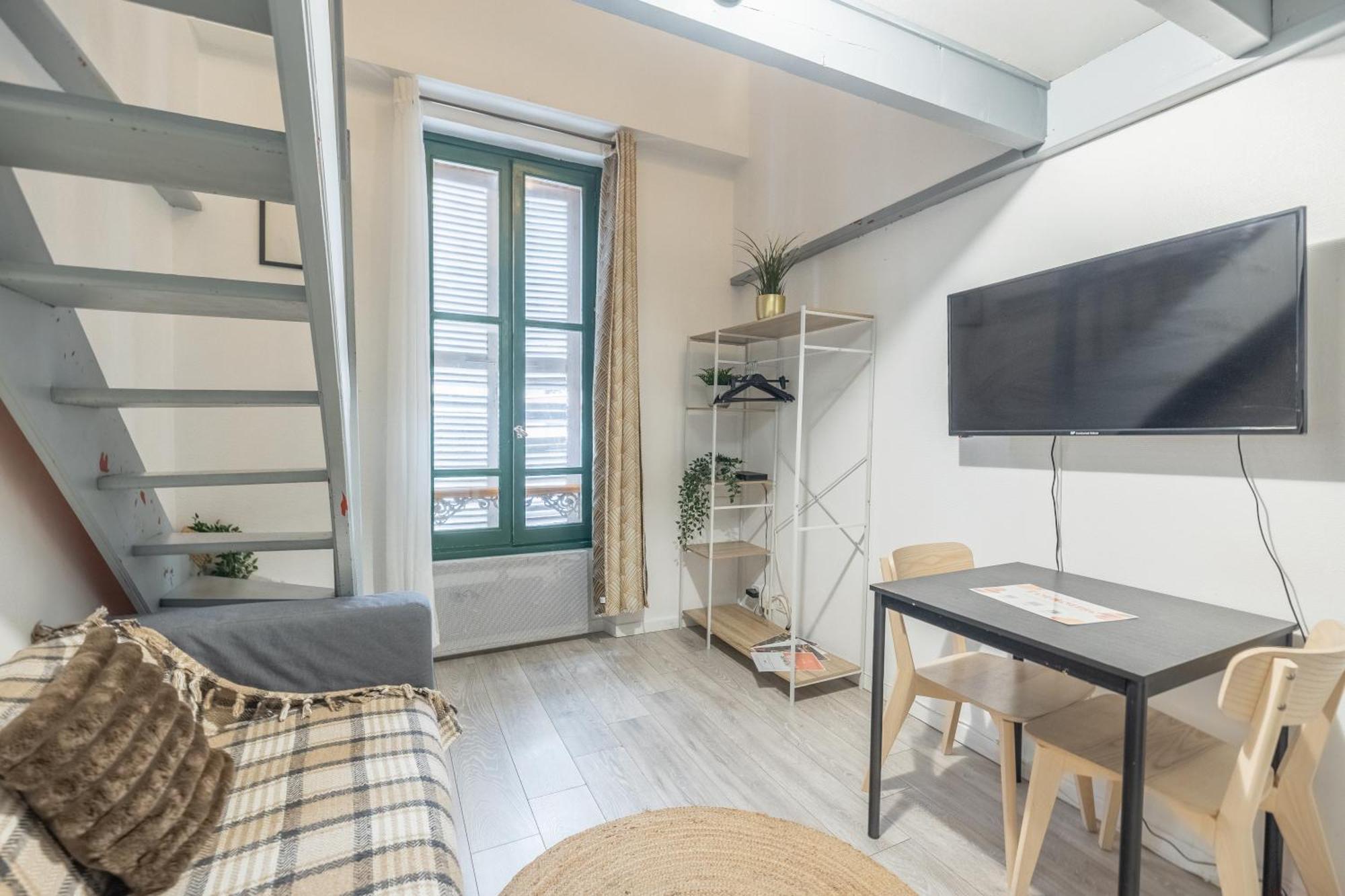 トゥールーズDuplex - Centre - Gare Matabiauアパートメント エクステリア 写真