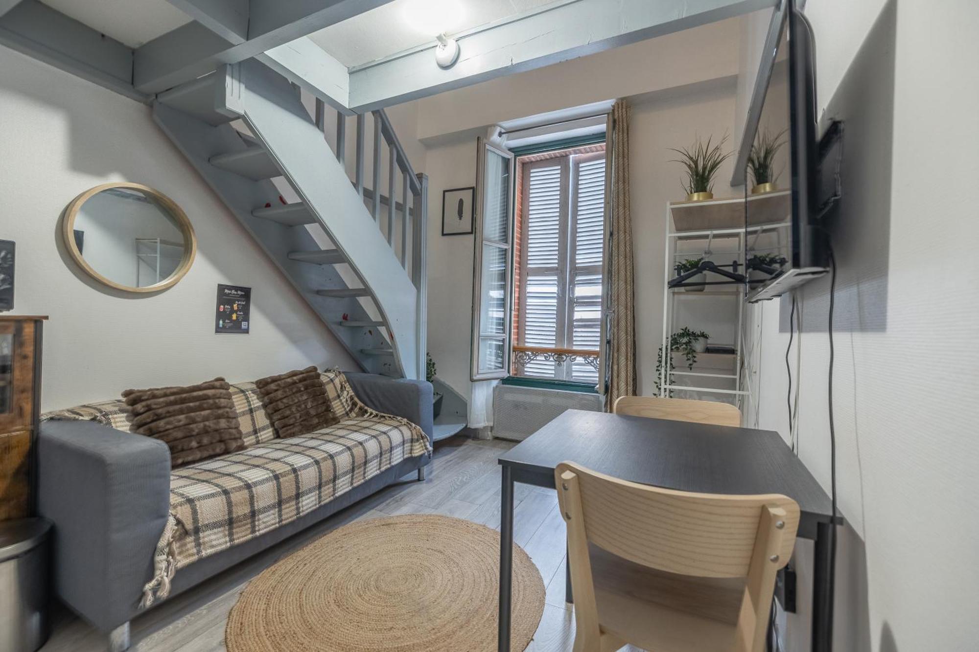 トゥールーズDuplex - Centre - Gare Matabiauアパートメント エクステリア 写真