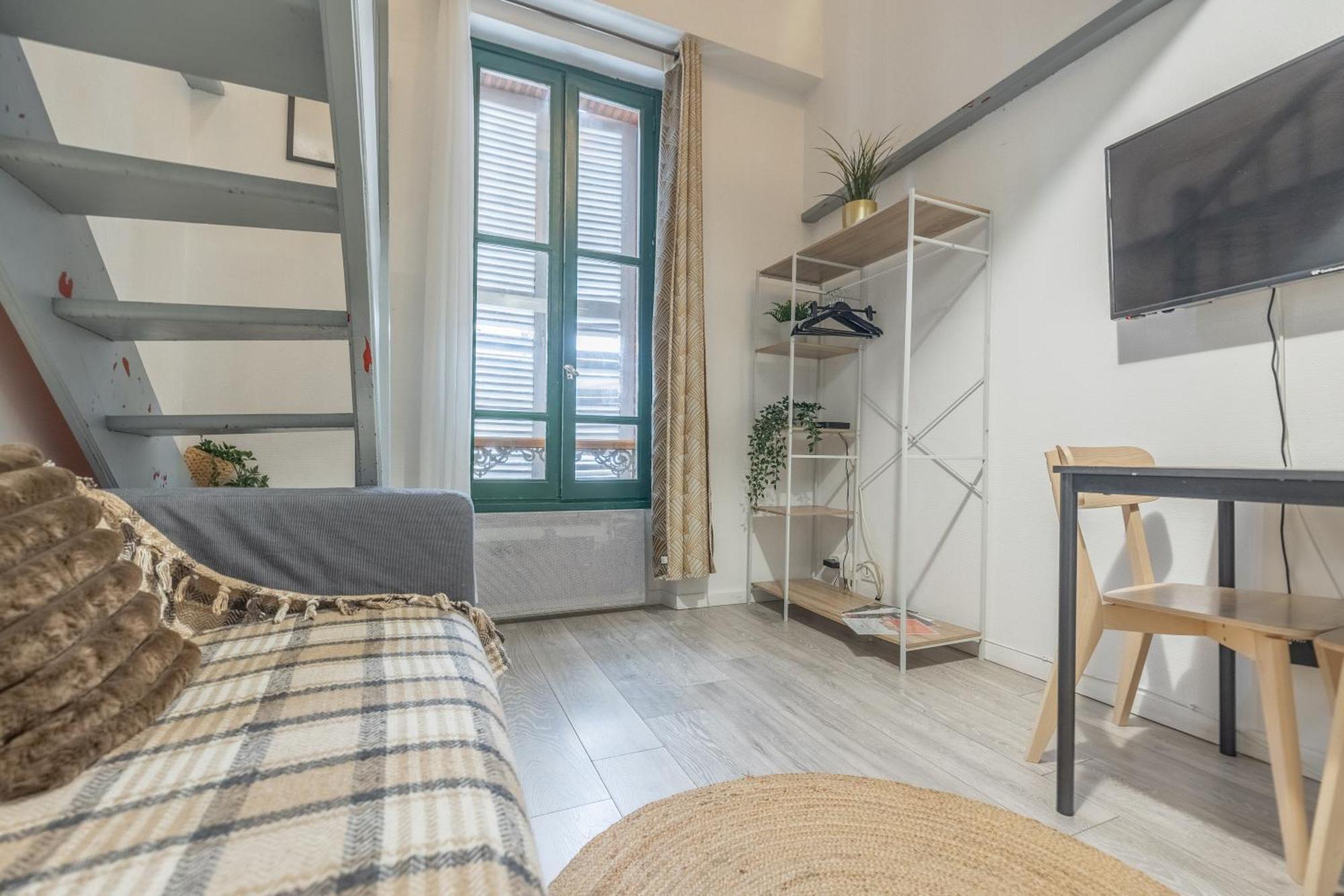 トゥールーズDuplex - Centre - Gare Matabiauアパートメント エクステリア 写真